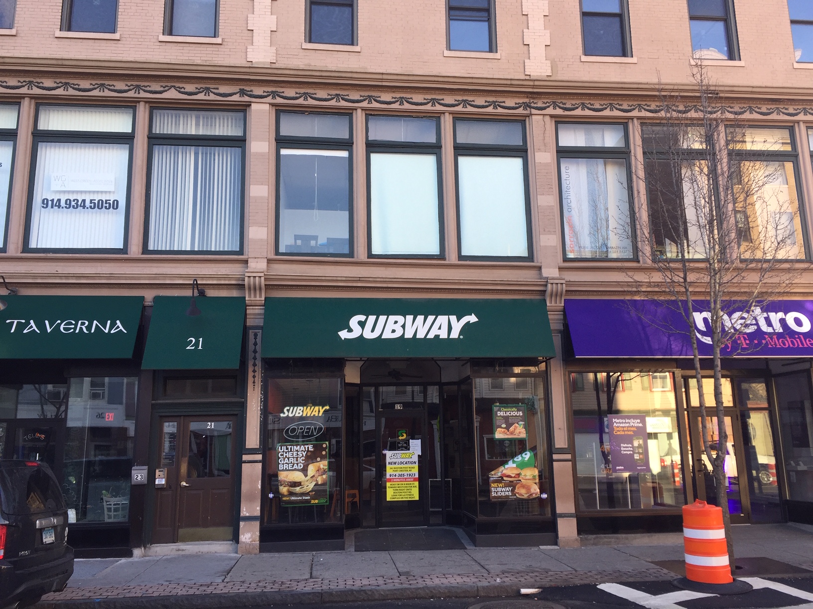 1,200sf Storefront - 19 N Main St